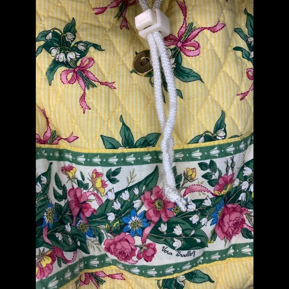 ⭐️VERA BRADLEY Drawstring Backpack⭐️ - Picture 3 of 13